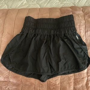 Free people movement the way home shorts(M)